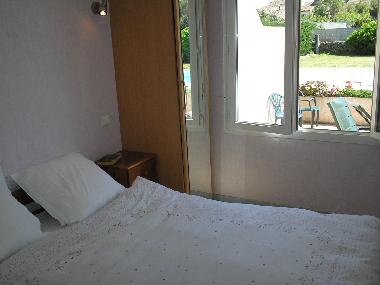 Maison de vacances �/en/au Nevian (Aude)ou appartement ou maison de vacances