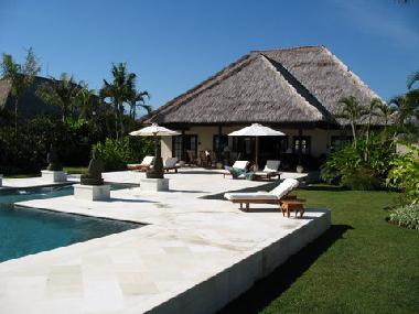 Maison de vacances �/en/au Loka Paksa (Bali)ou appartement ou maison de vacances