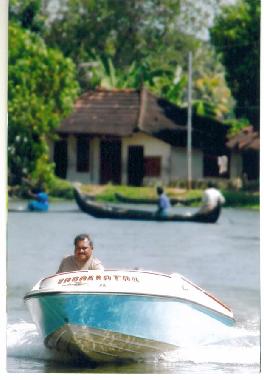 Bateau �/en/au KOTTAYAM (Kerala)ou appartement ou maison de vacances