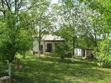 Chambre avec petit d�jeuner �/en/au nestin (Vojvodina)ou appartement ou maison de vacances