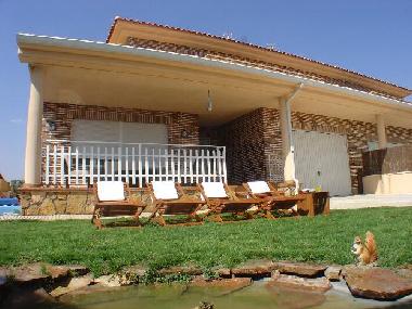 Maison de vacances �/en/au CABRERIZOS (Salamanca)ou appartement ou maison de vacances