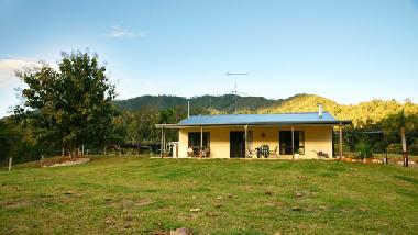 Chambre avec petit d�jeuner �/en/au Gordonvale (Queensland)ou appartement ou maison de vacances