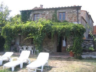 Maison de vacances �/en/au Elmo di Sorano (Grosseto)ou appartement ou maison de vacances