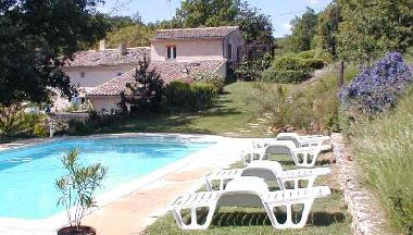 Maison de vacances �/en/au Grane (Dr�me)ou appartement ou maison de vacances