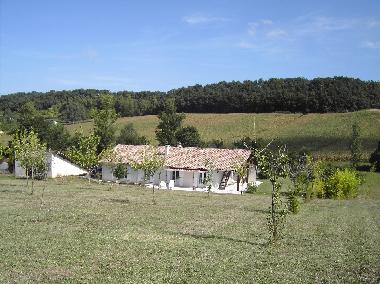 Maison de vacances �/en/au Port-Sainte-Marie (Laggarigue) (Lot-et-Garonne)ou appartement ou maison de vacances
