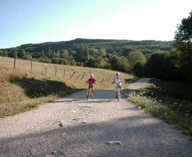 Appartement de vacances �/en/au chasteaux (Corr�ze)ou appartement ou maison de vacances
