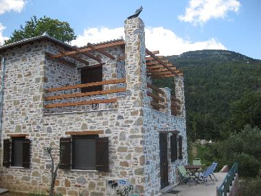 Maison de vacances �/en/au ZAGORA - HOREFTO (Magnisia)ou appartement ou maison de vacances