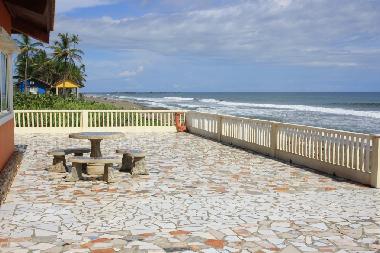 Maison de vacances �/en/au Cuango (Colon)ou appartement ou maison de vacances