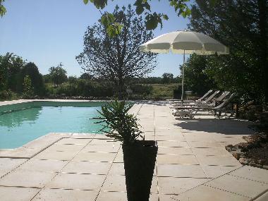 Chambre avec petit d�jeuner �/en/au Saint Antonin Noble Val (Tarn-et-Garonne)ou appartement ou maison de vacances