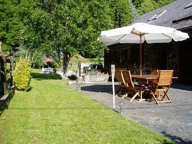 Chambre avec petit d�jeuner �/en/au St Beat (Haute-Garonne)ou appartement ou maison de vacances