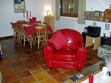 Chambre avec petit d�jeuner �/en/au St Beat (Haute-Garonne)ou appartement ou maison de vacances