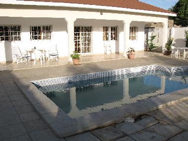 Maison de vacances �/en/au Kololi (Banjul)ou appartement ou maison de vacances
