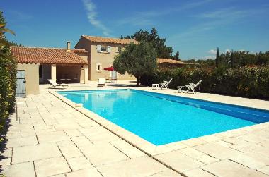 Maison de vacances �/en/au Lacoste (Vaucluse)ou appartement ou maison de vacances