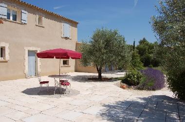 Maison de vacances �/en/au Lacoste (Vaucluse)ou appartement ou maison de vacances