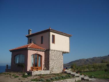 Maison de vacances �/en/au mythimna (Lesvos)ou appartement ou maison de vacances