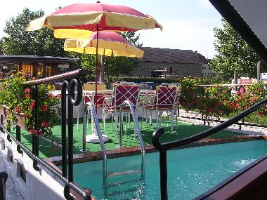 Bateau �/en/au Gissey-sur-Ouche (C�te-d'Or)ou appartement ou maison de vacances