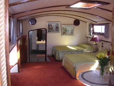 Bateau �/en/au Gissey-sur-Ouche (C�te-d'Or)ou appartement ou maison de vacances