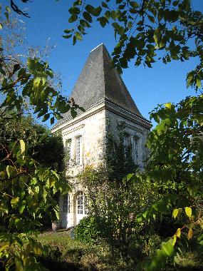 Maison de vacances �/en/au Brossac (Charente)ou appartement ou maison de vacances