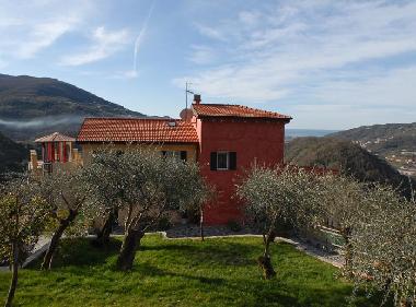 Chambre avec petit d�jeuner �/en/au Carasco (Genova)ou appartement ou maison de vacances