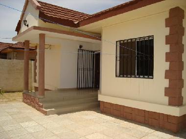 Maison de vacances �/en/au Brufut (Western)ou appartement ou maison de vacances