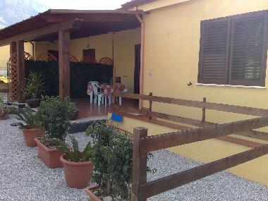 Appartement de vacances �/en/au CAPACI (Palermo)ou appartement ou maison de vacances