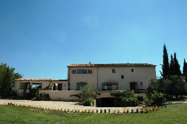 Maison de vacances �/en/au Le Puy Ste reparade (Bouches-du-Rh�ne)ou appartement ou maison de vacances