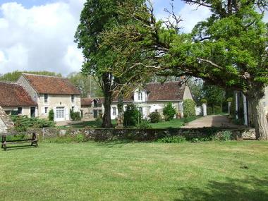 Maison de vacances �/en/au la celle guenand (Centre)ou appartement ou maison de vacances