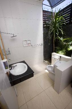 Chambre avec petit d�jeuner �/en/au Brawa, Canggu (Bali)ou appartement ou maison de vacances