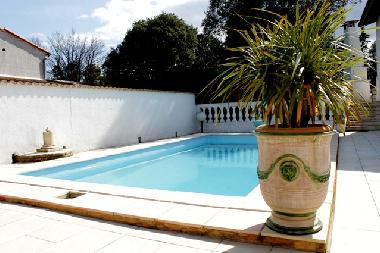 Maison de vacances �/en/au V�z�nobres (Gard)ou appartement ou maison de vacances