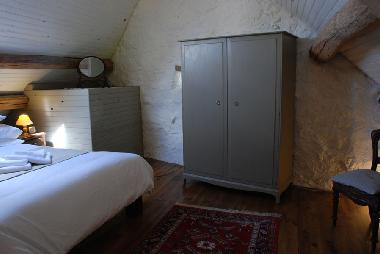 Maison de vacances �/en/au St Julien La Geneste (Puy-de-D�me)ou appartement ou maison de vacances