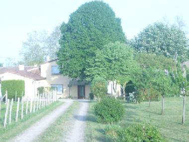 Maison de vacances �/en/au gardegan et tourtirac (Gironde)ou appartement ou maison de vacances