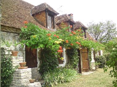 Maison de vacances �/en/au St Pantaly d'Ans (Dordogne)ou appartement ou maison de vacances