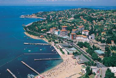 Chambre avec petit d�jeuner �/en/au Portoroz (Piran)ou appartement ou maison de vacances