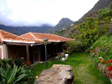 H�tel �/en/au HERMIGUA (La Gomera)ou appartement ou maison de vacances