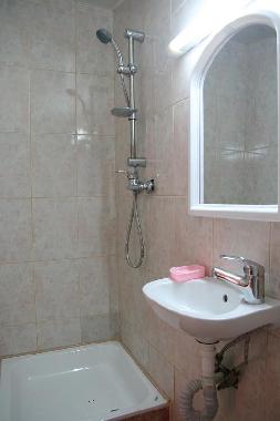 Chambre avec petit d�jeuner �/en/au Navodari (Constanta)ou appartement ou maison de vacances