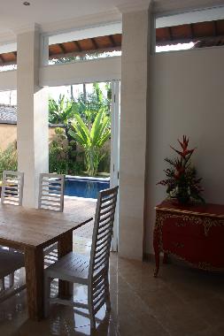 Chambre avec petit d�jeuner �/en/au Sanur (Bali)ou appartement ou maison de vacances