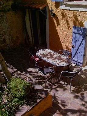 Maison de vacances �/en/au Fitou (Aude)ou appartement ou maison de vacances