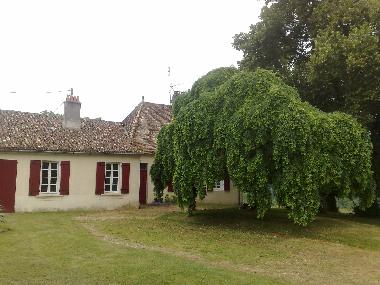 Maison de vacances �/en/au COURS DE PILE (Dordogne)ou appartement ou maison de vacances
