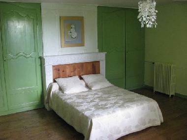 Maison de vacances �/en/au COURS DE PILE (Dordogne)ou appartement ou maison de vacances