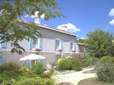 Chambre avec petit d�jeuner �/en/au Souvigne (Deux-S�vres)ou appartement ou maison de vacances