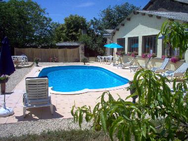 Chambre avec petit d�jeuner �/en/au Souvigne (Deux-S�vres)ou appartement ou maison de vacances