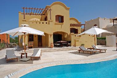 Maison de vacances �/en/au El Gouna (Al Bahr al Ahmar)ou appartement ou maison de vacances