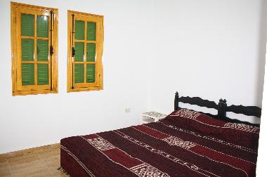 Maison de vacances �/en/au houmt souk (Madanin)ou appartement ou maison de vacances