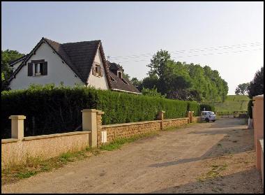 Chambre avec petit d�jeuner �/en/au chalandry-Elaire (Ardennes)ou appartement ou maison de vacances