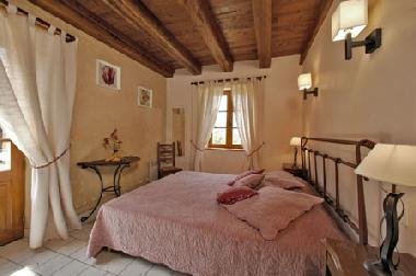 Maison de vacances �/en/au St Cr�pin et Carlucet  (Dordogne)ou appartement ou maison de vacances