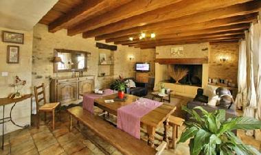 Maison de vacances �/en/au St Cr�pin et Carlucet  (Dordogne)ou appartement ou maison de vacances