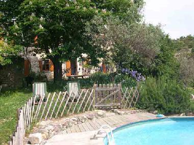 Maison de vacances �/en/au saint Ambroix (Ard�che)ou appartement ou maison de vacances