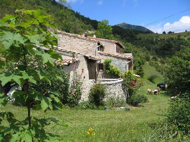 Maison de vacances �/en/au Beaufort-sur-Gervanne (Dr�me)ou appartement ou maison de vacances