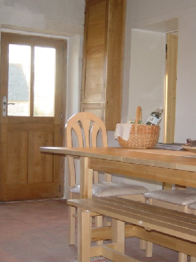 Maison de vacances �/en/au nr Bauge (Maine-et-Loire)ou appartement ou maison de vacances
