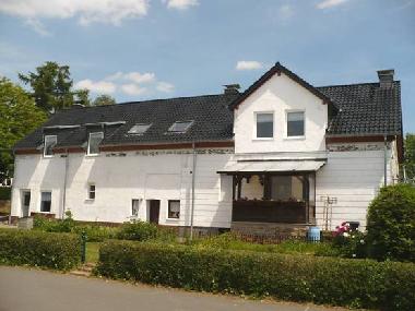 Maison de vacances �/en/au Meisburg (Eifel - Ahr)ou appartement ou maison de vacances